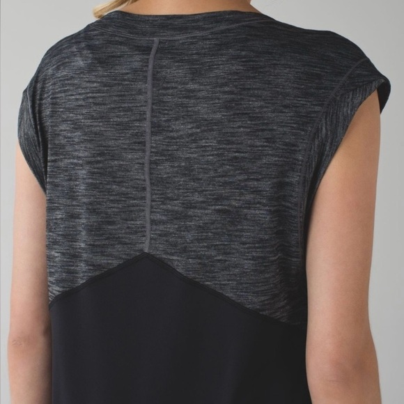 Lululemon Get Sweat Tee Heathered Black / Black Size 8 - Picture 8 of 8